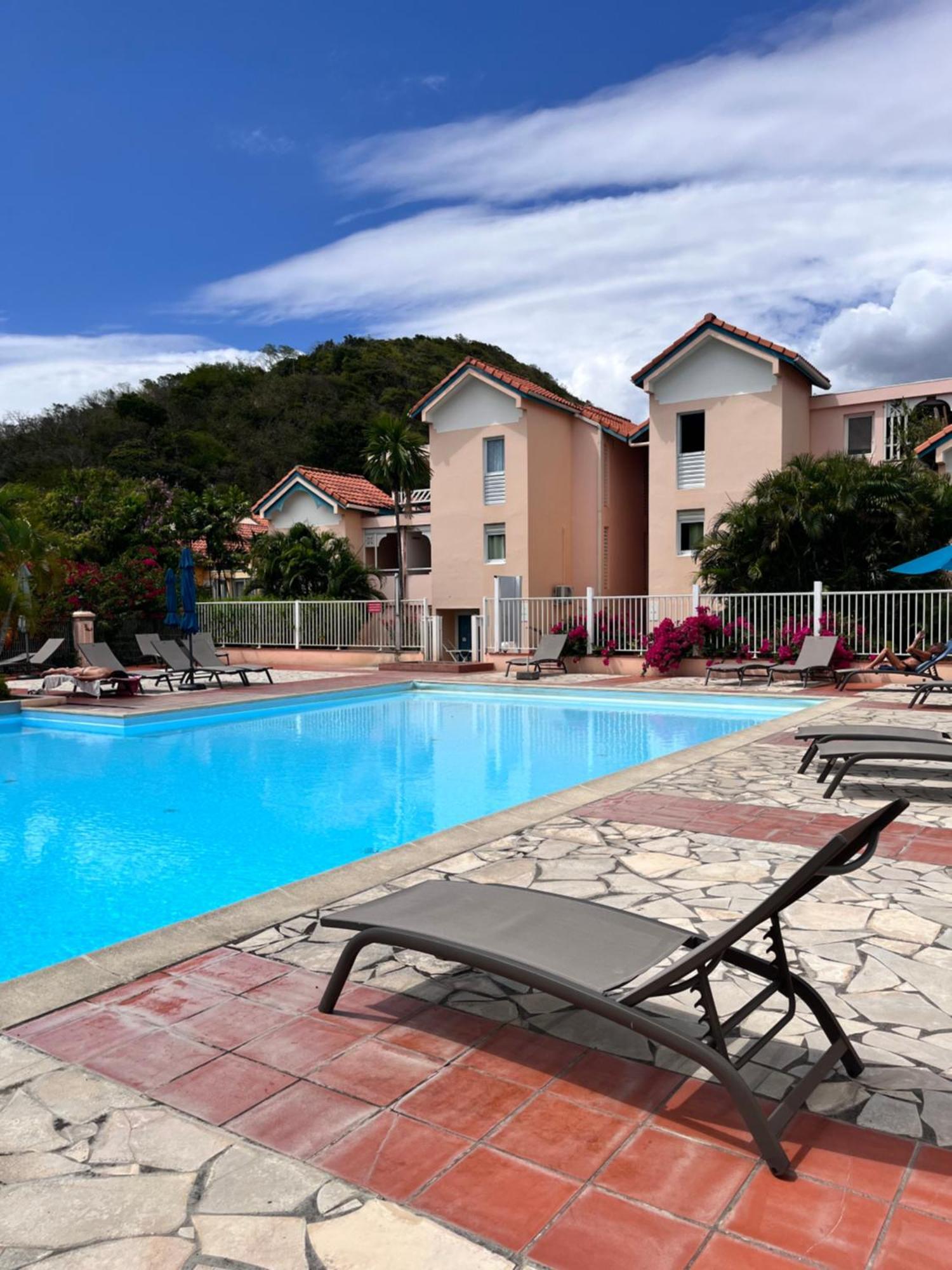 Superbe Studio De Standing A 800M De La Mer Des Caraibes Le Hameau De Beauregard Sainte Anne Exterior foto