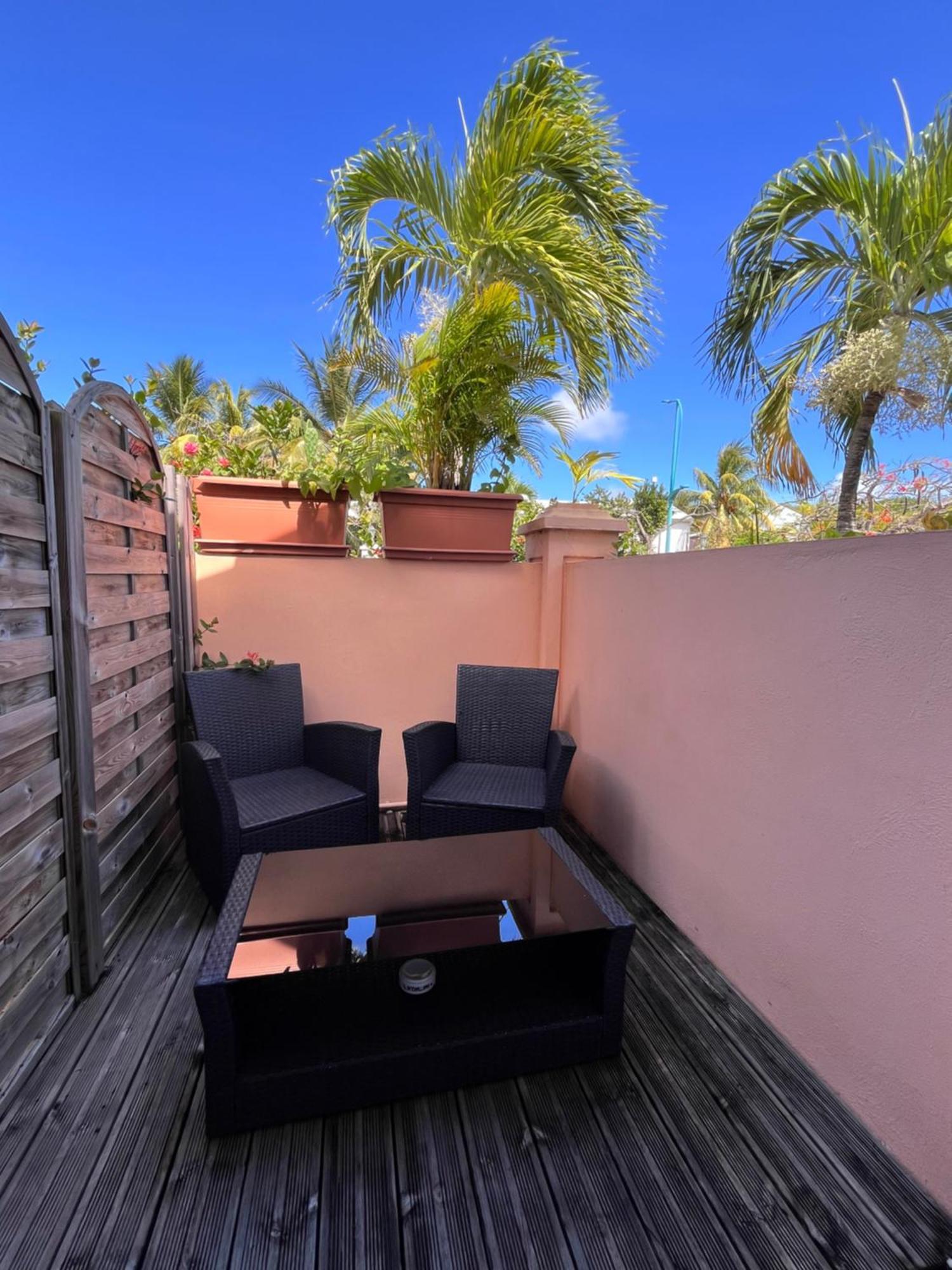 Superbe Studio De Standing A 800M De La Mer Des Caraibes Le Hameau De Beauregard Sainte Anne Exterior foto