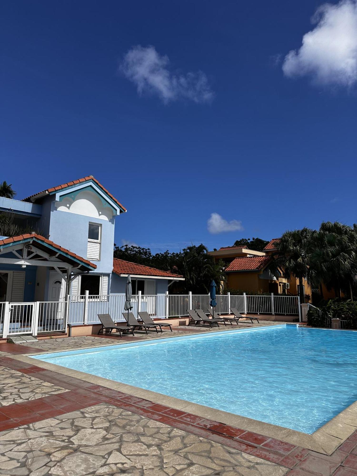Superbe Studio De Standing A 800M De La Mer Des Caraibes Le Hameau De Beauregard Sainte Anne Exterior foto